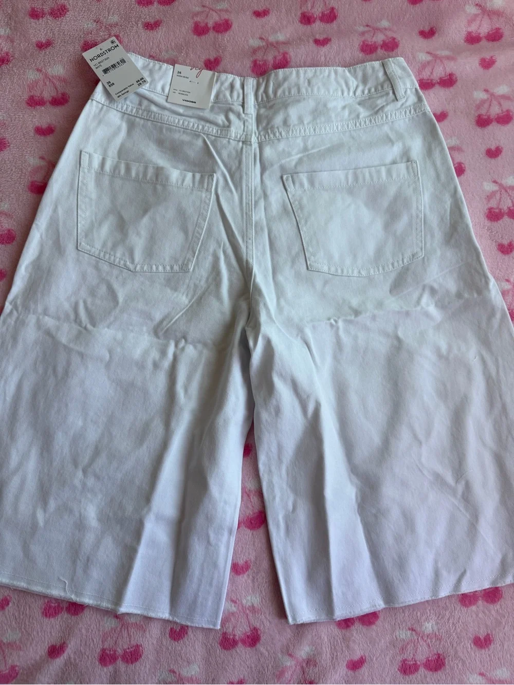 Vigoss womens White Denim Shorts size 26 new